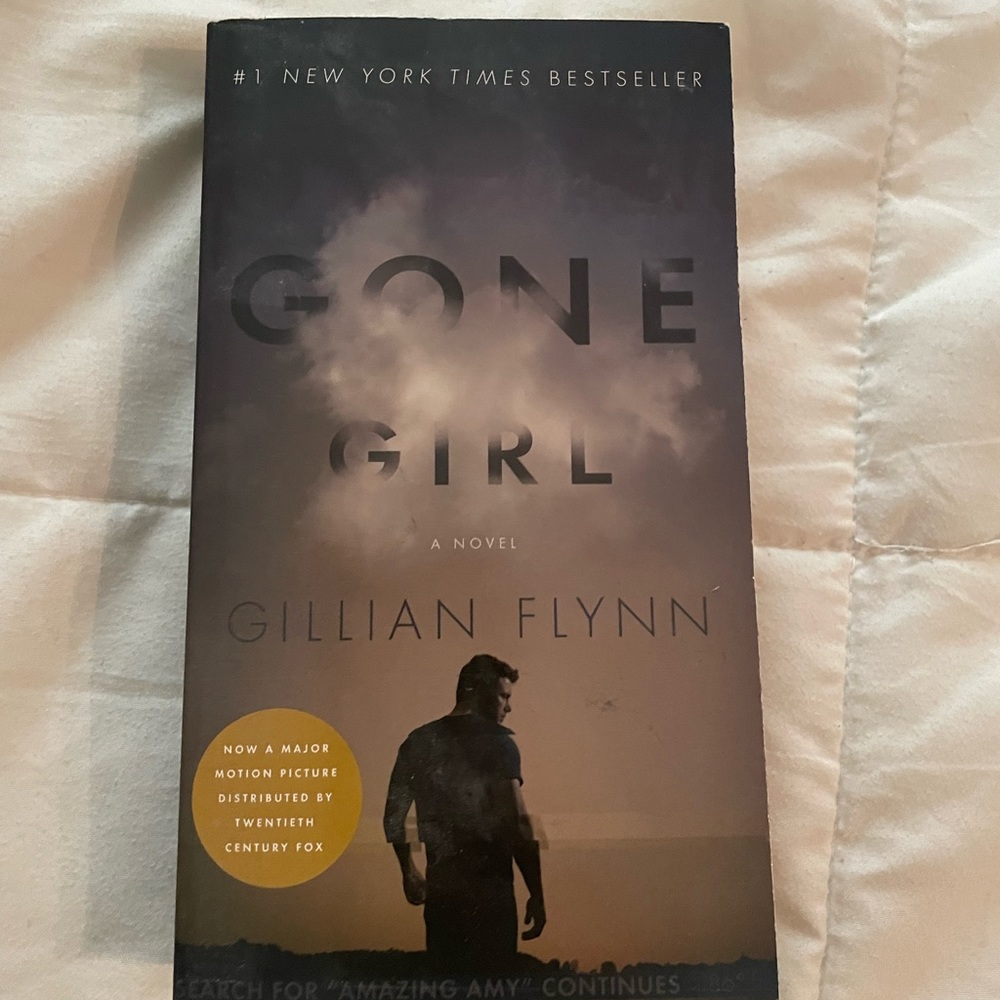 Gone Girl by Gillian Flynn (2014, US-Tall Rack Paperback, Movie Tie-In,Media...